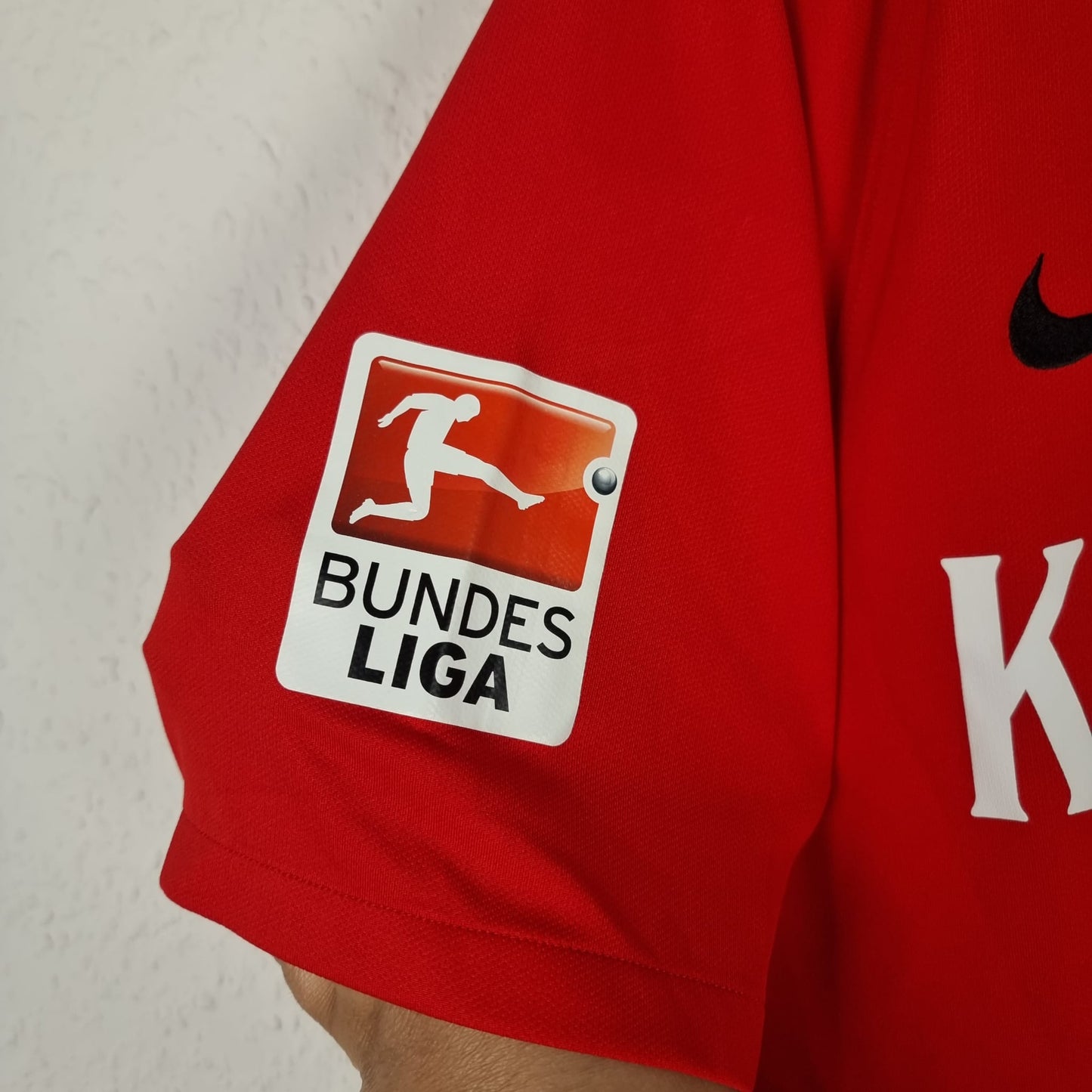Trikot - Eintracht Frankfurt - 2016/2017 - S - Auswärts