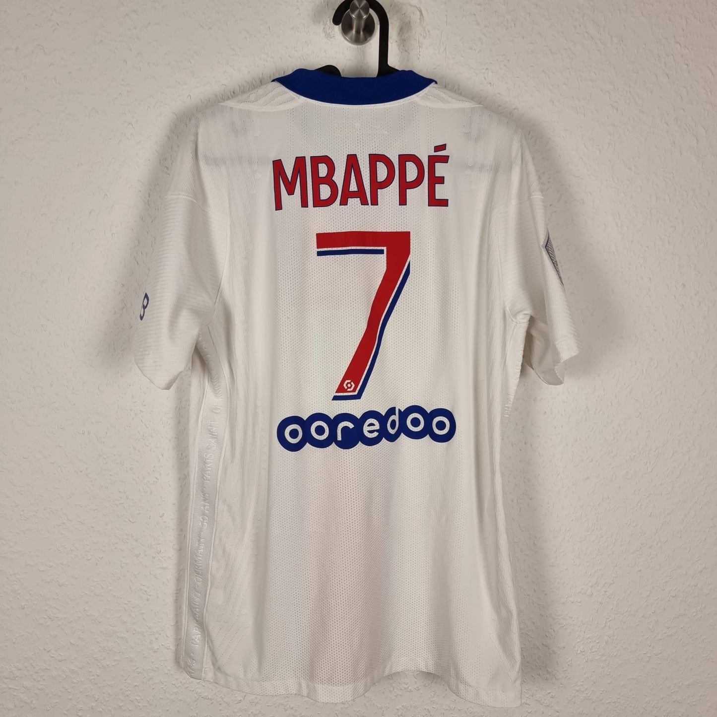 Trikot - Kylian Mbappé - Paris Saint-Germain - 2020/2021 - M - Auswärts