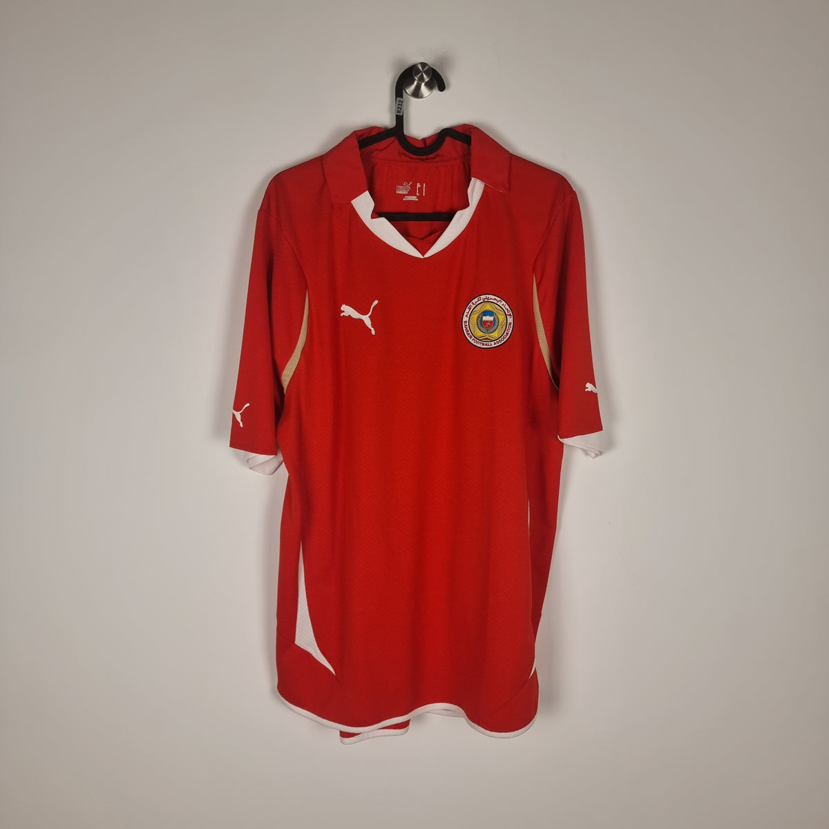Jersey - Bahrain - 2010 - L - Home
