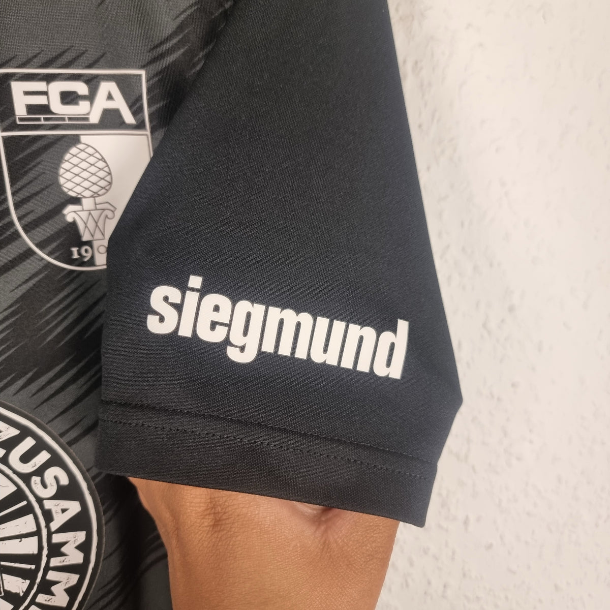 Trikot - FC Augsburg - 2019/2020 - S - Sonder