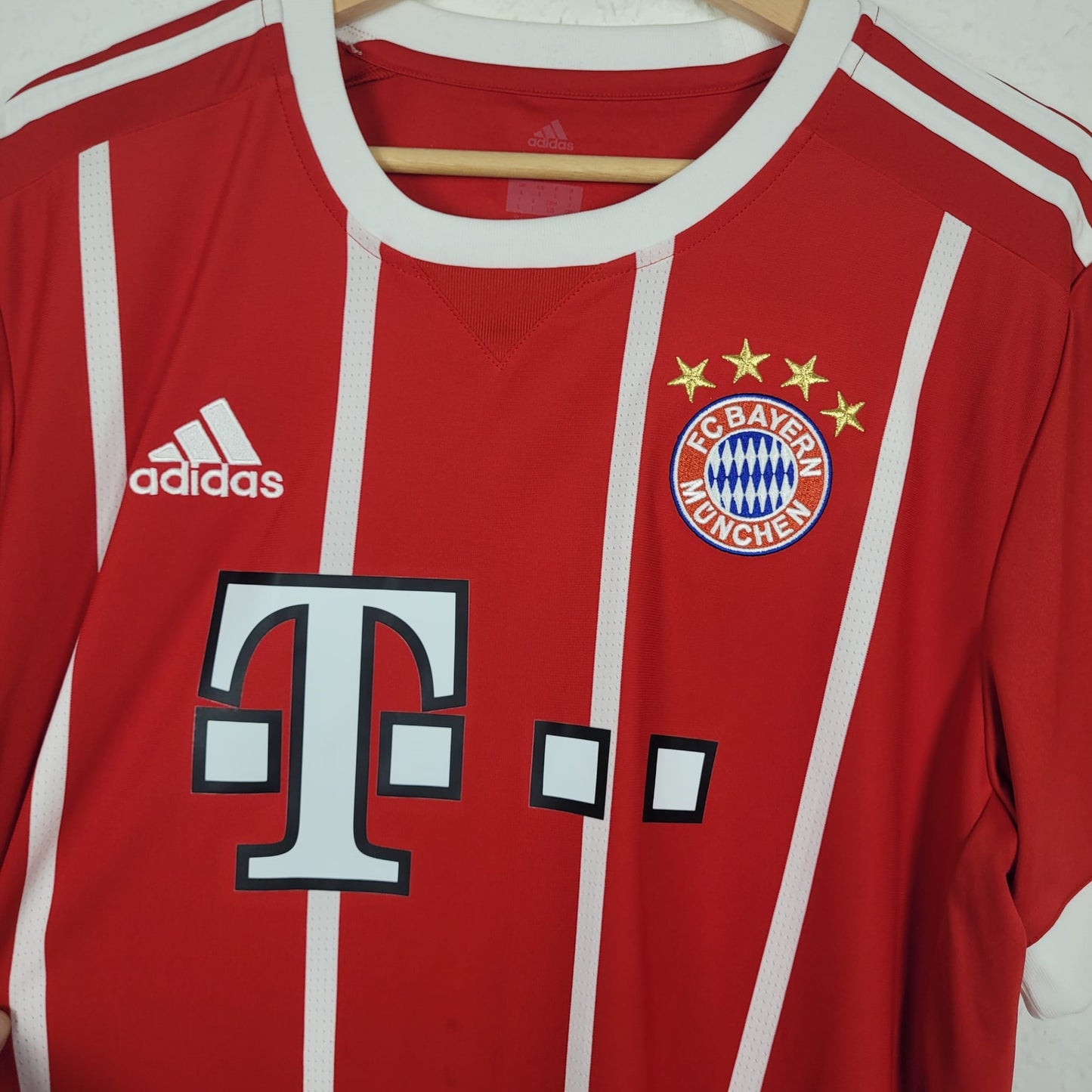 Trikot - FC Bayern München - Mats Hummels - 2017/2018 - L - NEU - Heim