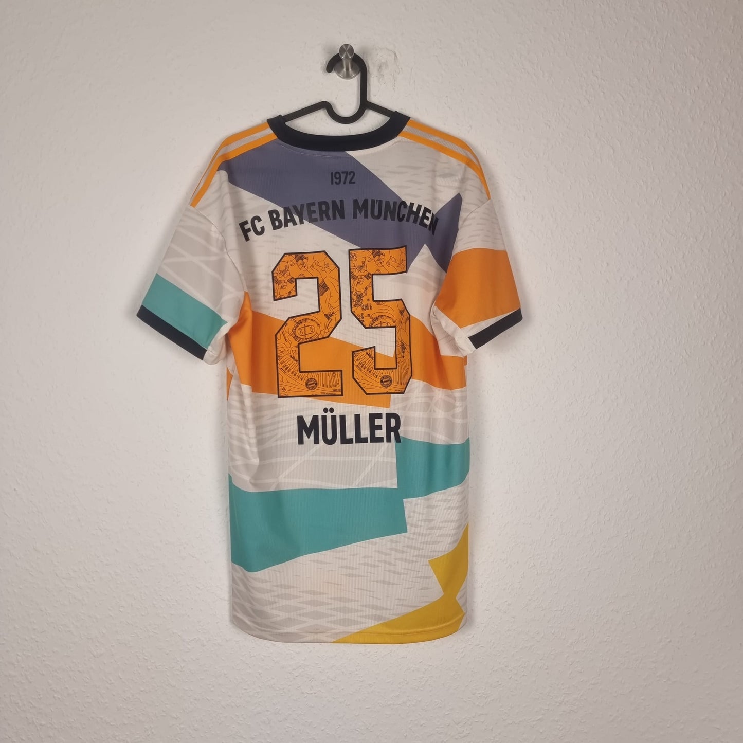Sondertrikot - FC Bayern München - Thomas Müller - 2022/2023 - L