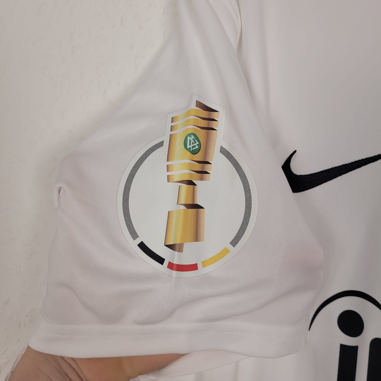 DFB-Pokal Finaltrikot - Eintracht Frankfurt - 2022/2023 - XL - NEU