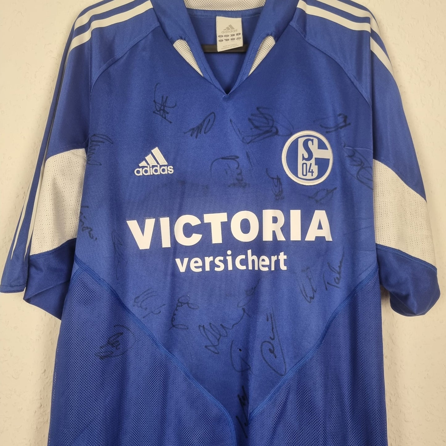 Trikot - FC Schalke 04 - Ebbe Sand - 2004/2005 - L - teamsigniert - Heim