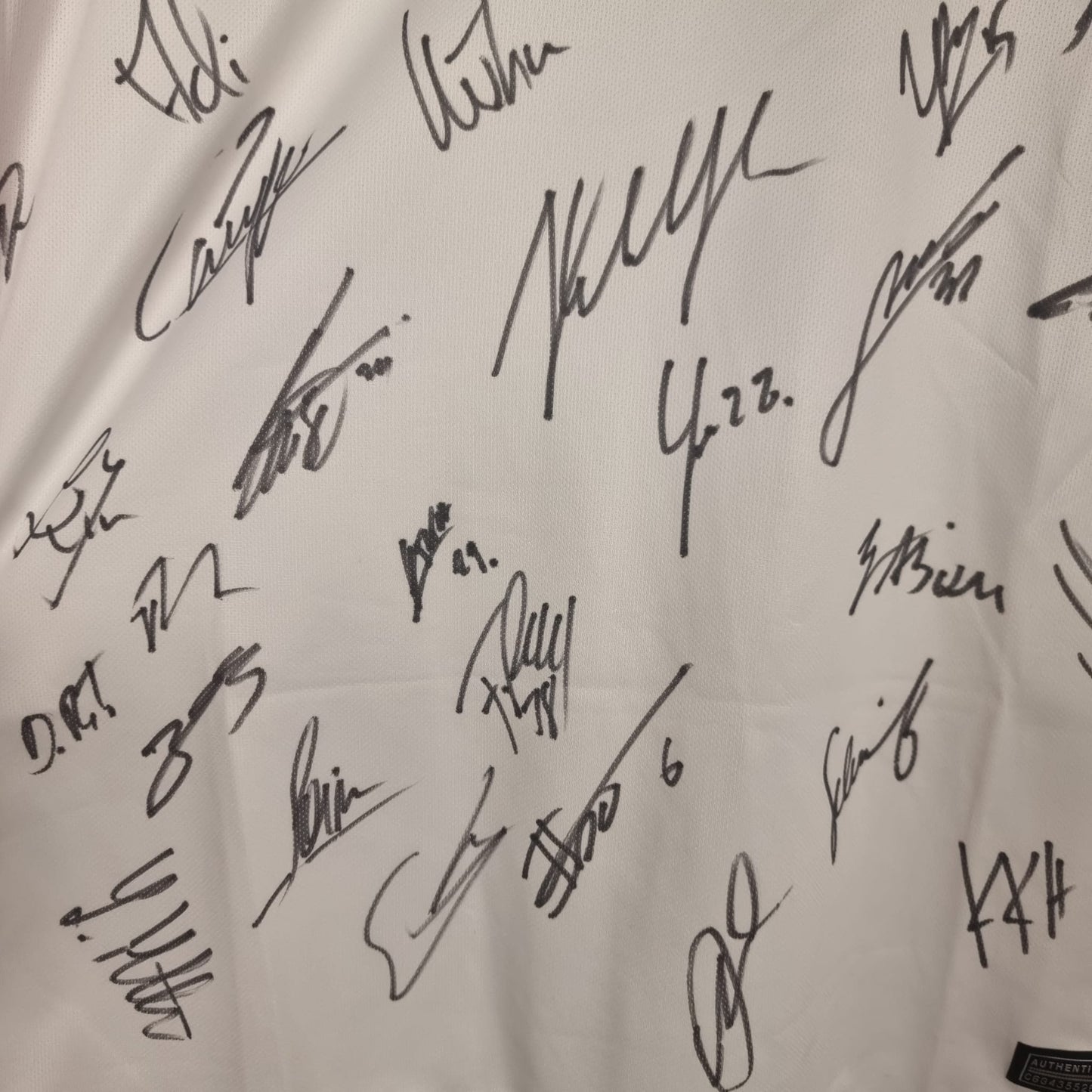 Trikot - RB Leipzig - 2014/2015 - L - teamsigniert - Heim