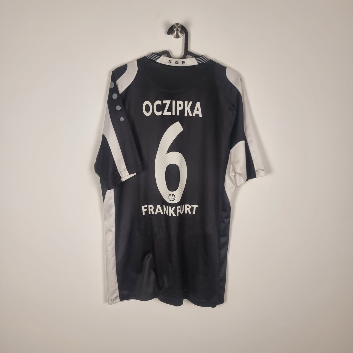 Trikot - Eintracht Frankfurt - Bastian Oczipka - 2013/2014 - XL - Auswärts