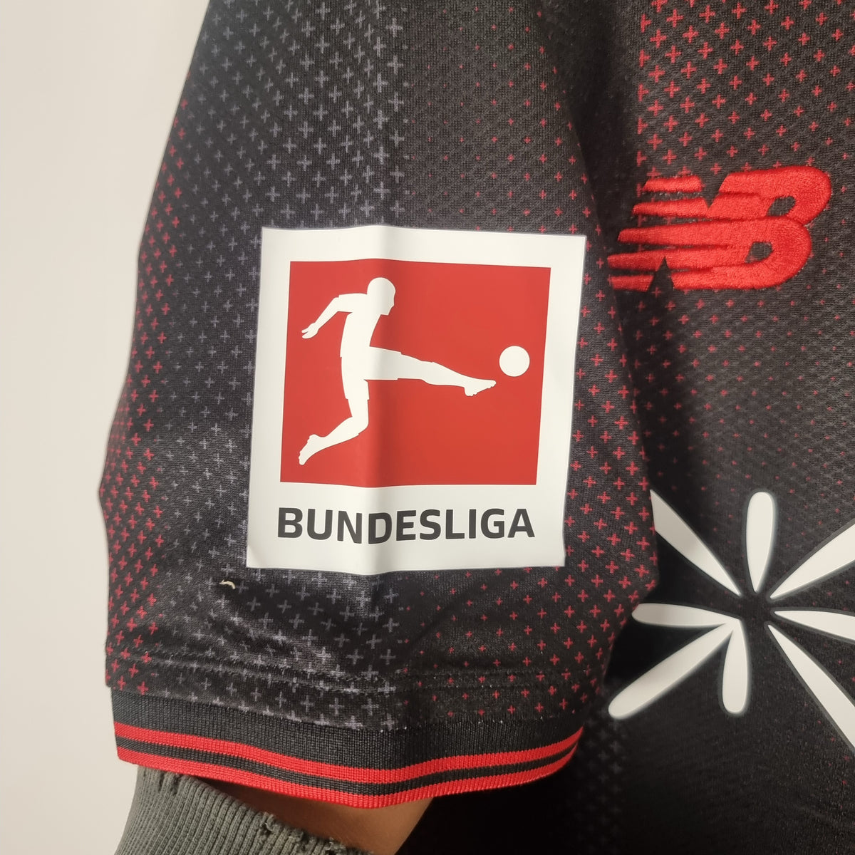 Trikot - Bayer 04 Leverkusen - Madi Kofane - 2025/2026 - L - Heim