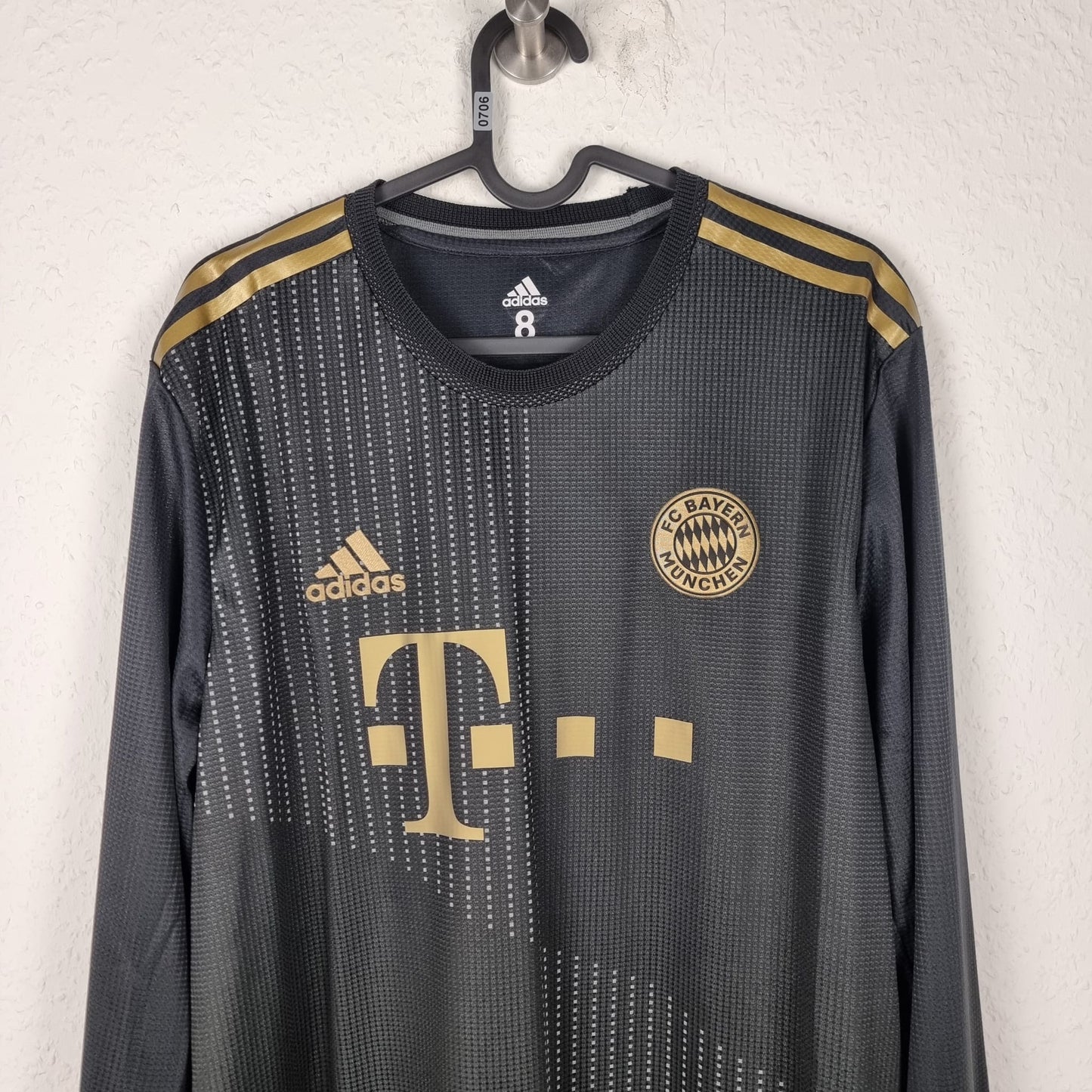 Trikot - FC Bayern München - Leon Goretzka - 2021/2022 - 8 - Auswärts - Player Issue