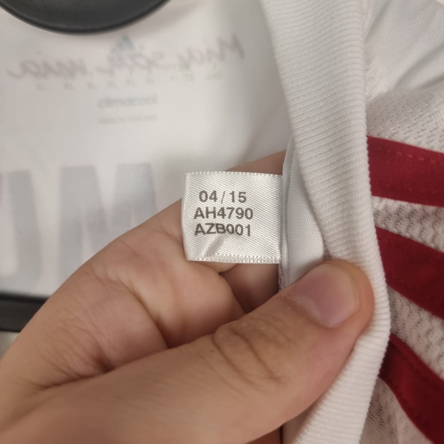 Trikot - FC Bayern München - Arturo Vidal - 2015/2016 - XL - Auswärts