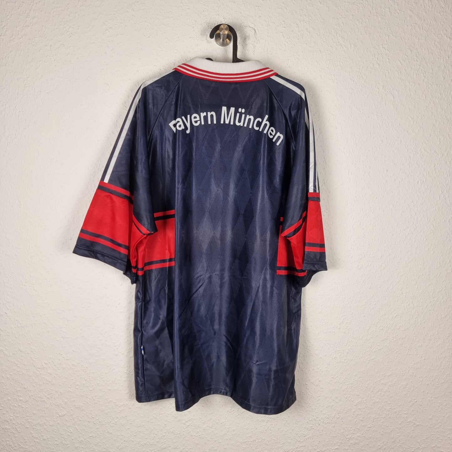 Trikot mit Hose und Stutzen - FC Bayern München - 1997/1998 - XL - Heim