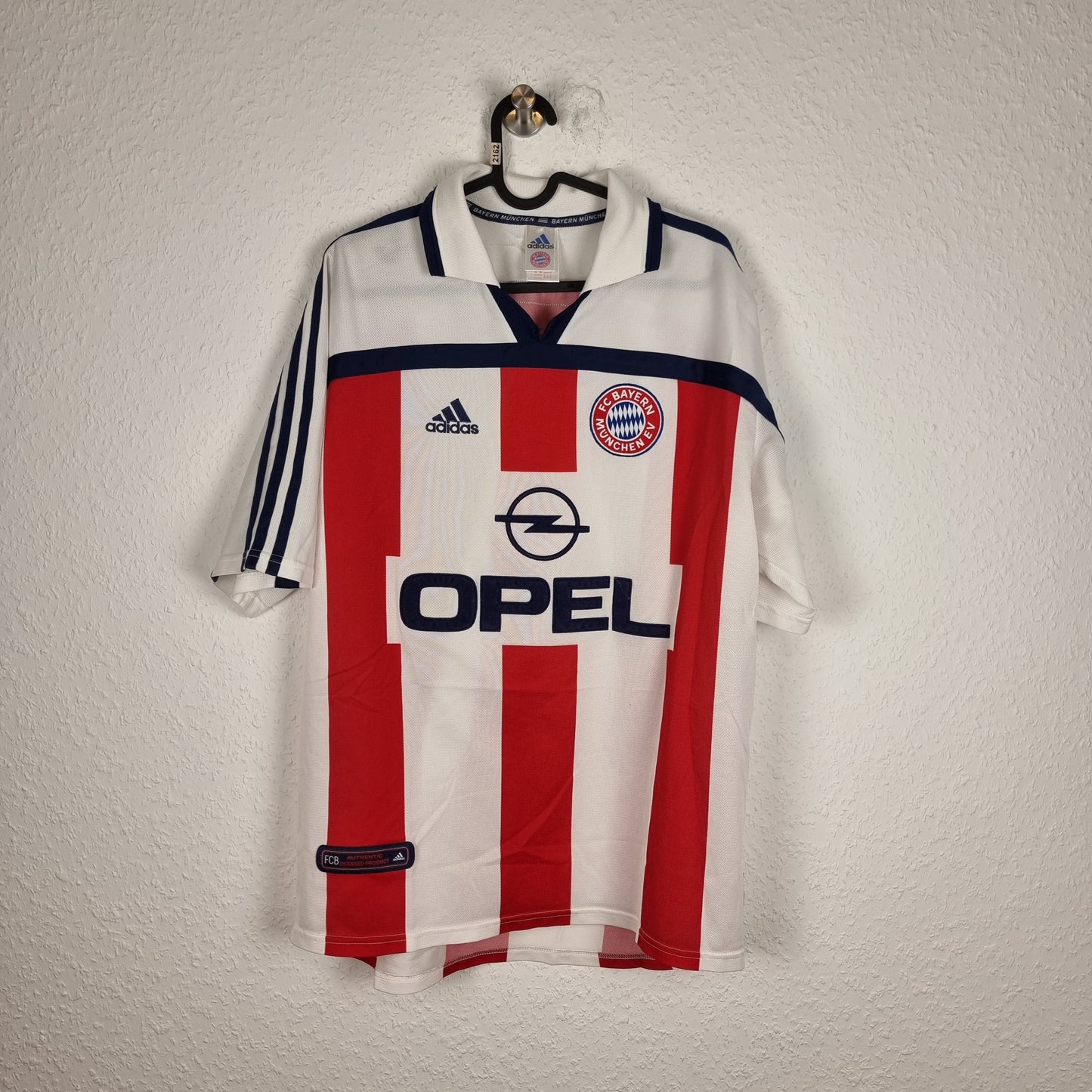 Trikot mit Hose und Socken - FC Bayern München - 2000/2001 - L - Auswärts