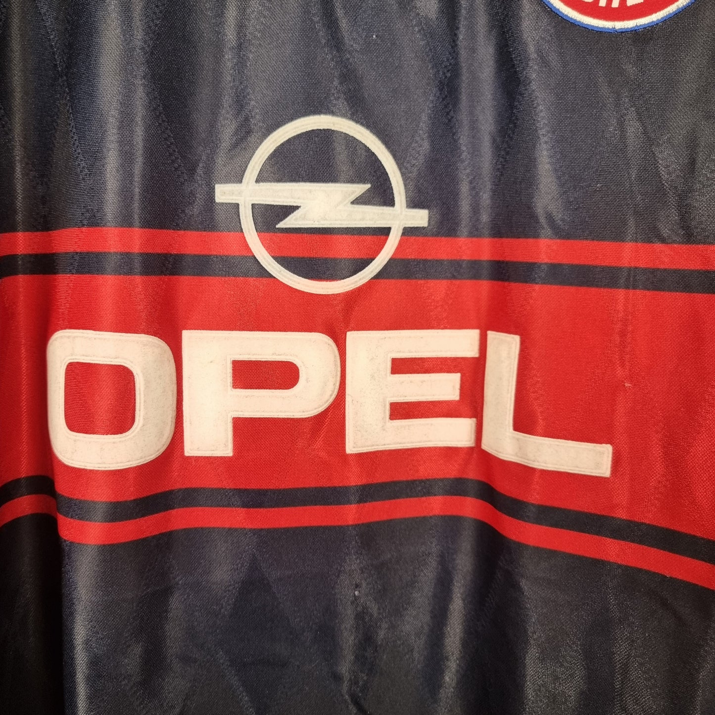 Trikot mit Hose und Stutzen - FC Bayern München - 1997/1998 - XL - Heim