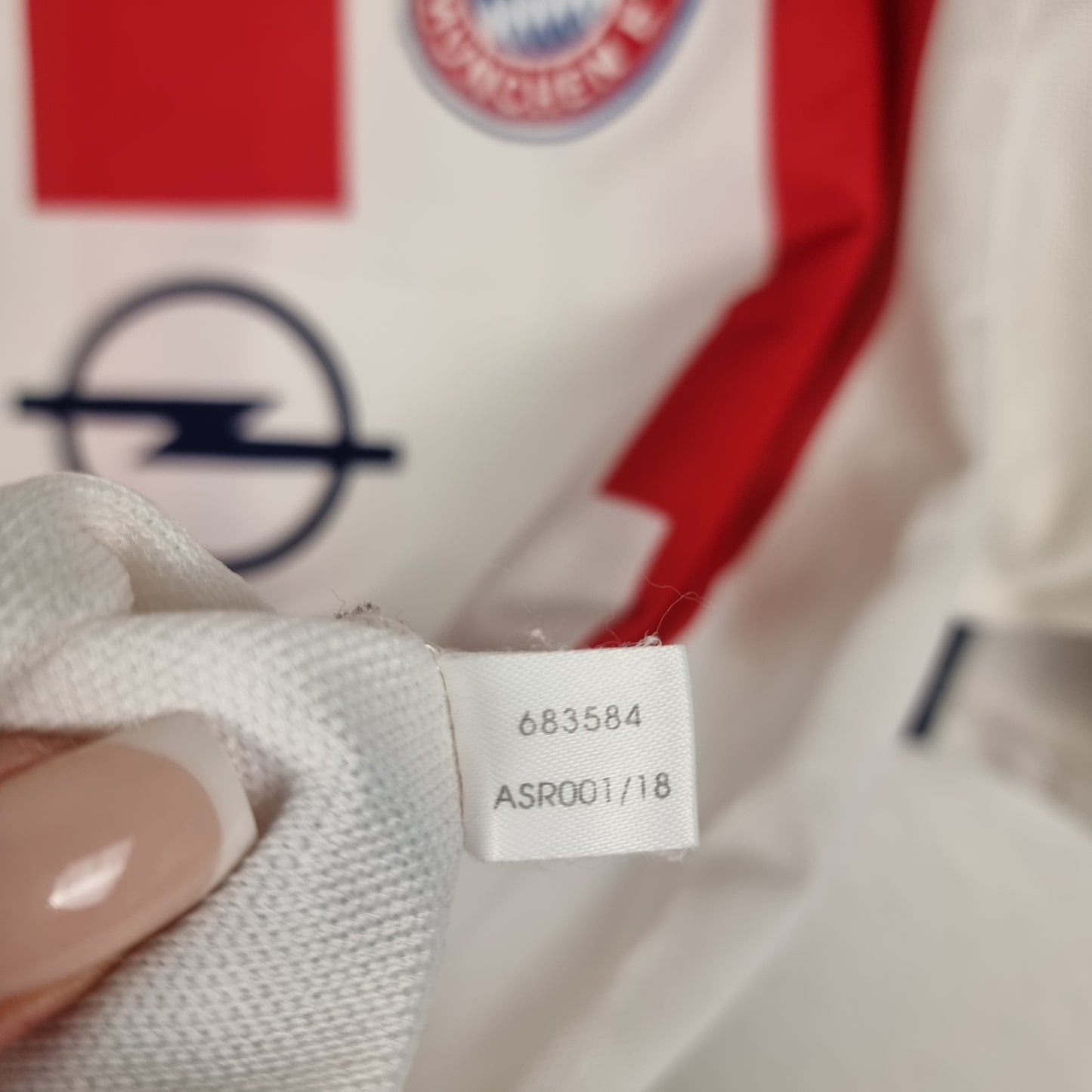 Trikot mit Hose und Socken - FC Bayern München - 2000/2001 - L - Auswärts