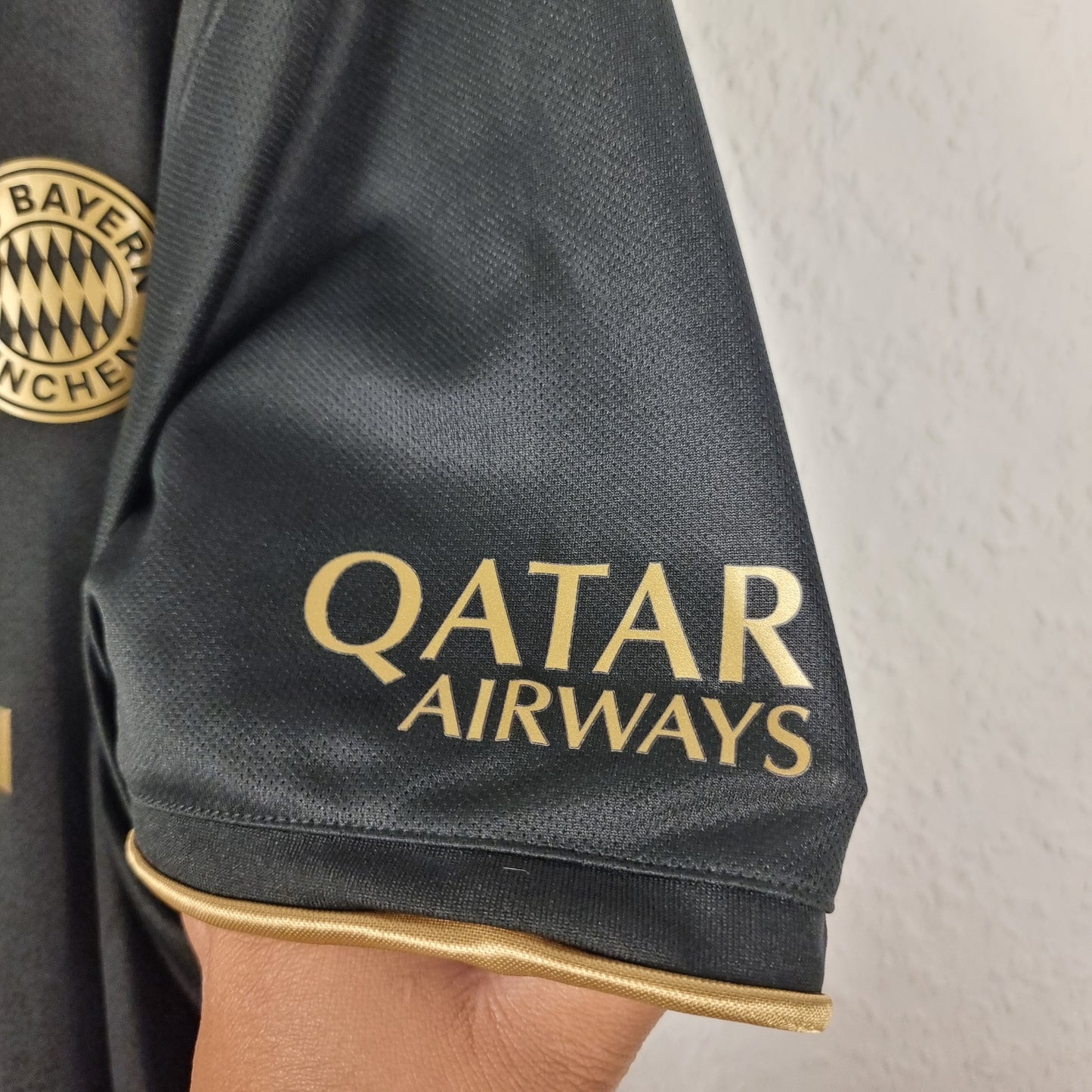 Trikot - FC Bayern München - Thomas Müller - 2021/2022 - XXL - Auswärts