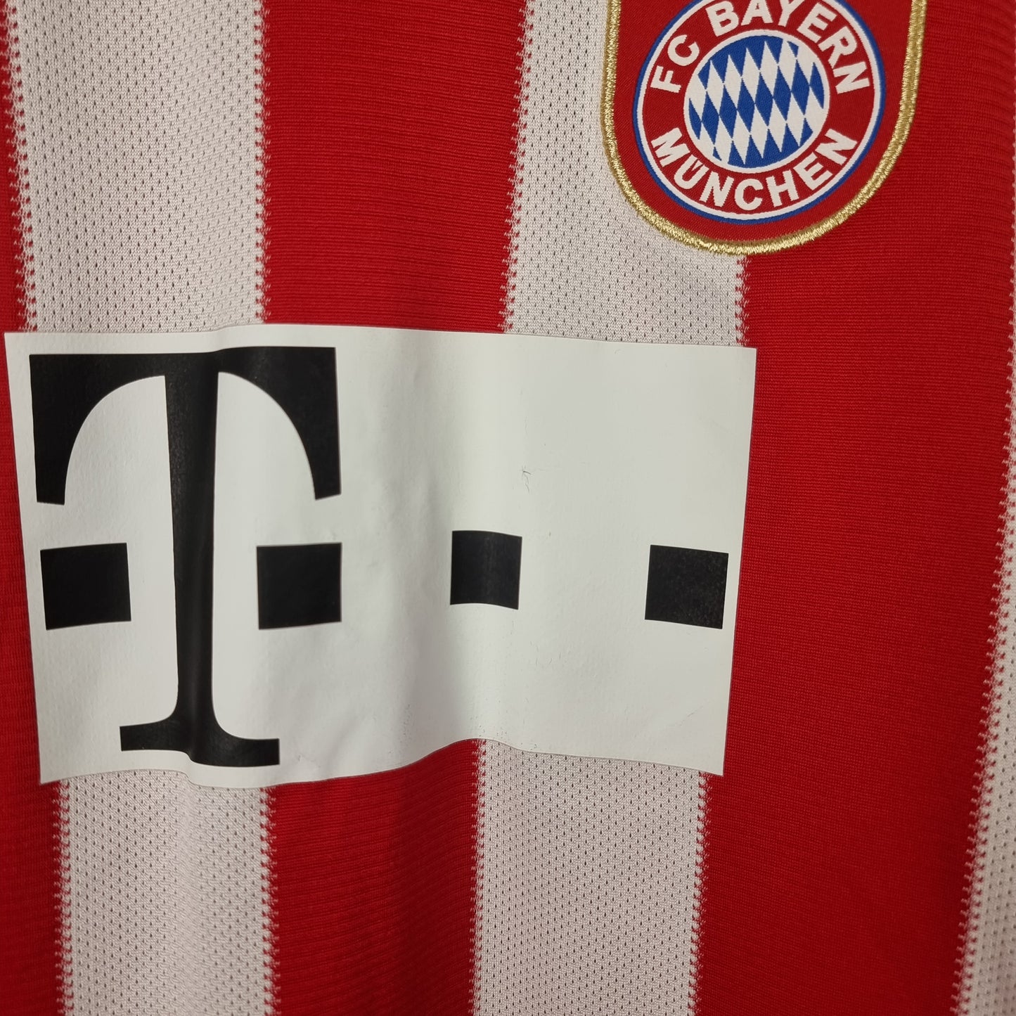 Trikot mit Hose - FC Bayern München - 2010/2011 - L - Heim