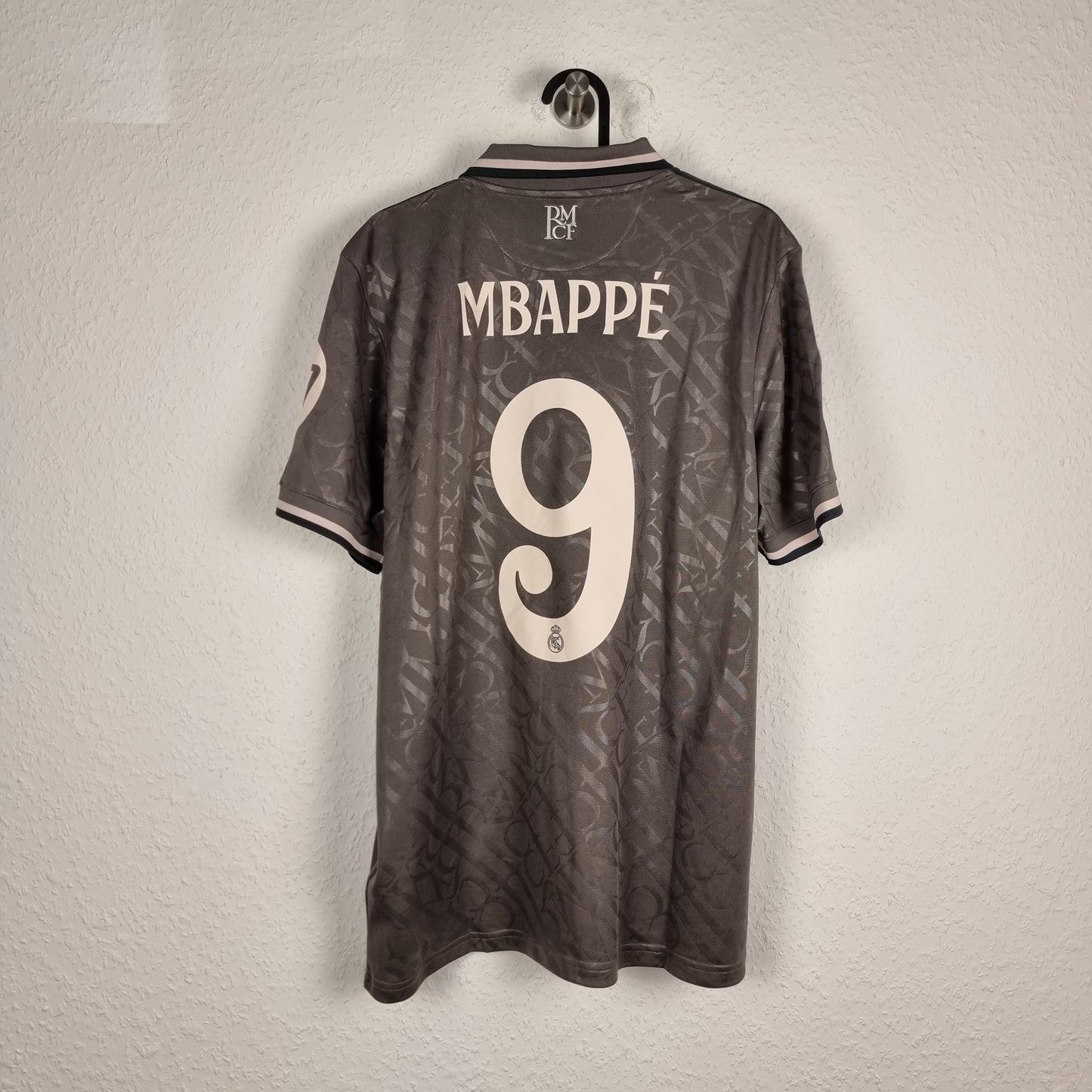 Trikot - Kylian Mbappé - Real Madrid - 2024/2025 - L - Neu - drittes