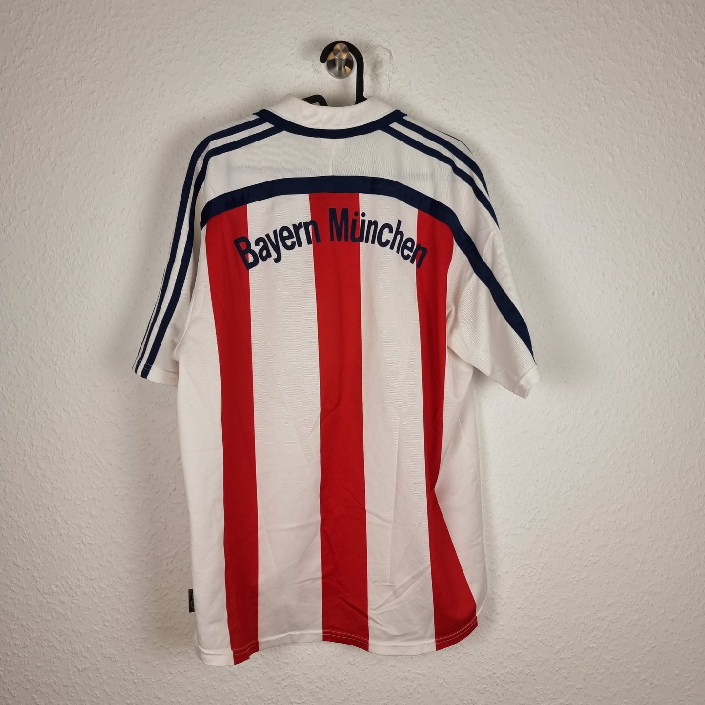 Trikot mit Hose und Socken - FC Bayern München - 2000/2001 - L - Auswärts