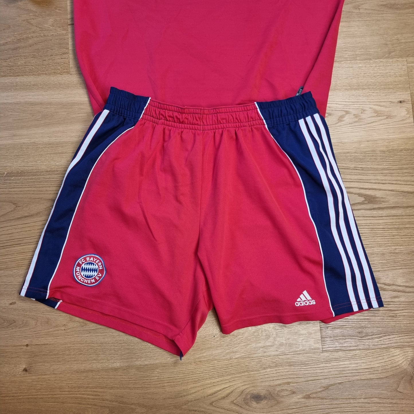 Trikot mit Hose - FC Bayern München - 1999/2000 - L - Heim
