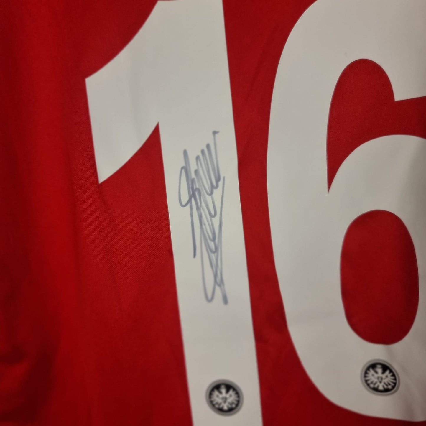 Sondertrikot - Eintracht Frankfurt - Stefan Aigner - 2015/2016 - M - mit Unterschrift