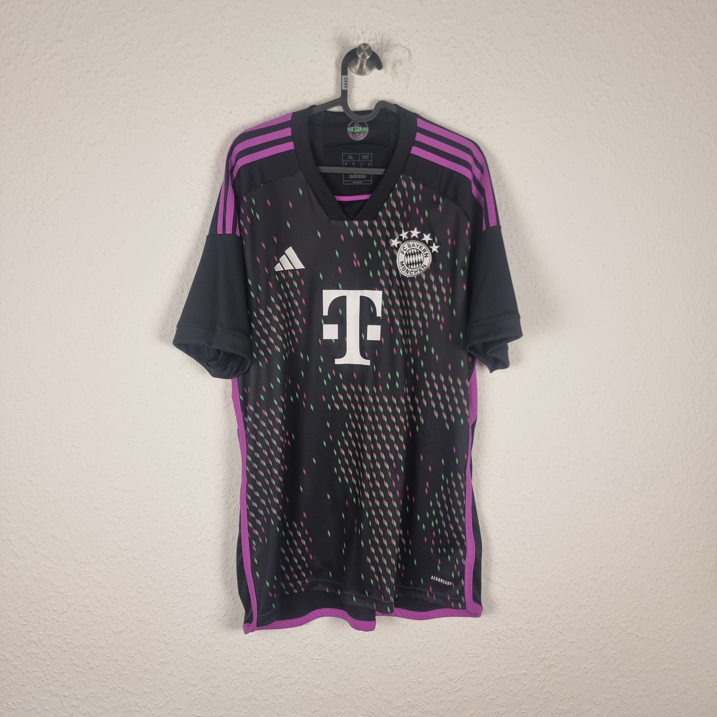 Jersey - FC Bayern Munich - Matthijs de Ligt - 2023/2024 - XL - Away