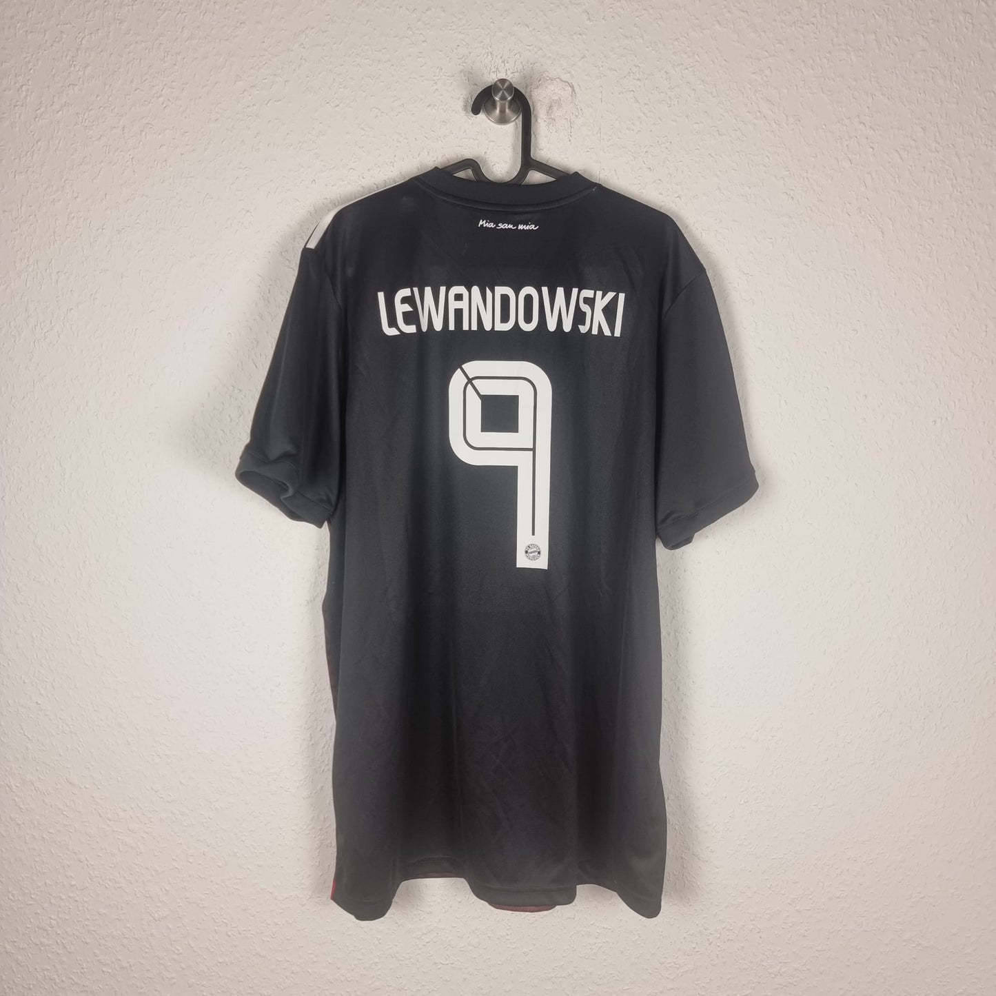 Trikot - FC Bayern München - Robert Lewandowski - 2020/2021 - XL - Drittes
