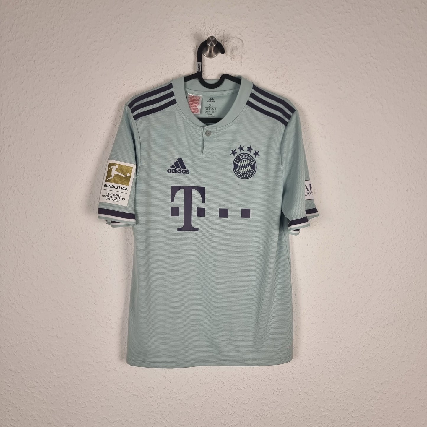 Jersey - FC Bayern Munich - Serge Gnabry - 2018/2019 - S/176 - Away