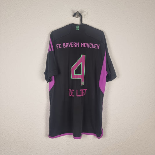 Trikot - FC Bayern München - Matthijs de Ligt - 2023/2024 - XL - Auswärts