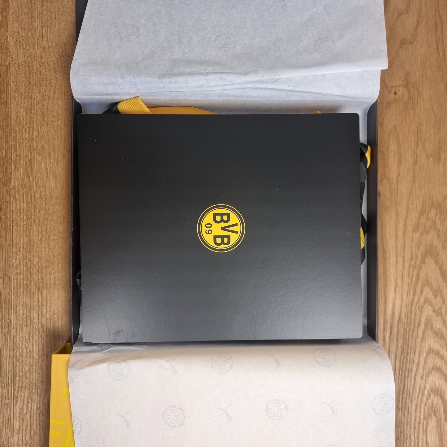 Trikot mit Box - Borussia Dortmund (BVB) - 2023/2024 - XXL - Sonder