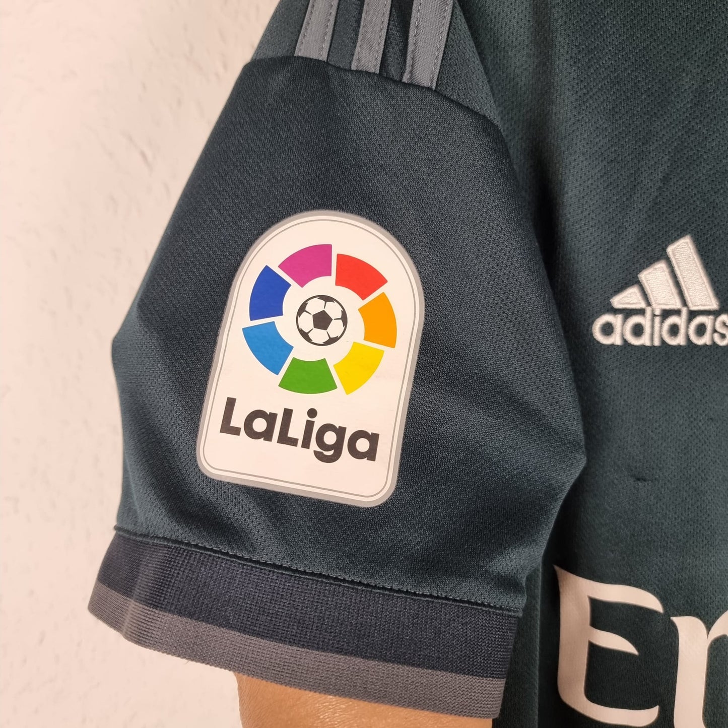 Trikot mit Hose - Real Madrid - 2018/2019 - S - Auswärts