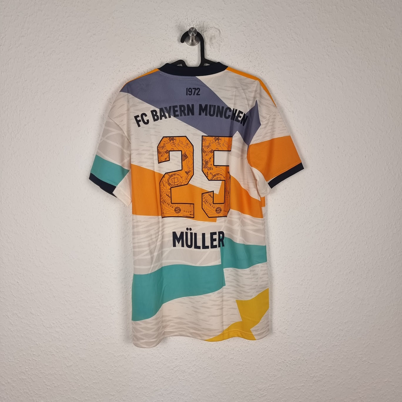 Jersey - FC Bayern Munich - Thomas Müller - 2022/2023 - M - Special - New