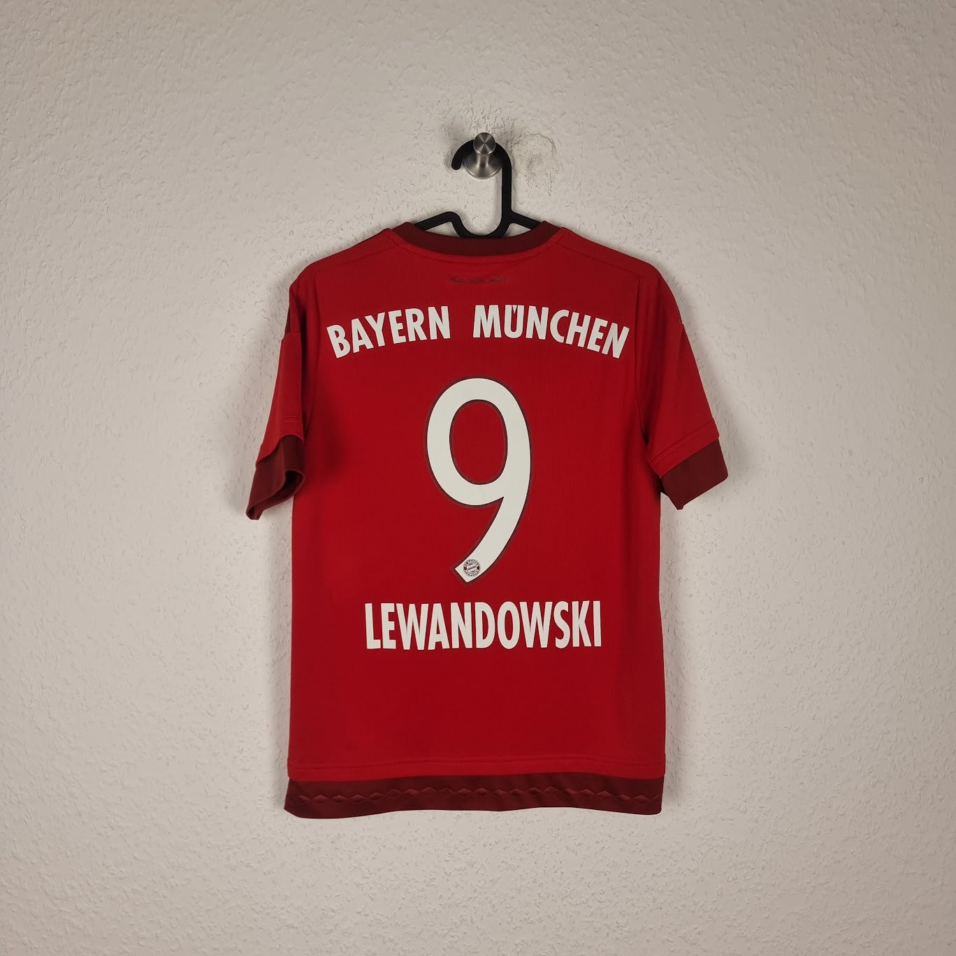 Jersey - FC Bayern Munich - Robert Lewandowski - 2015/2016 - Size 164 - Home