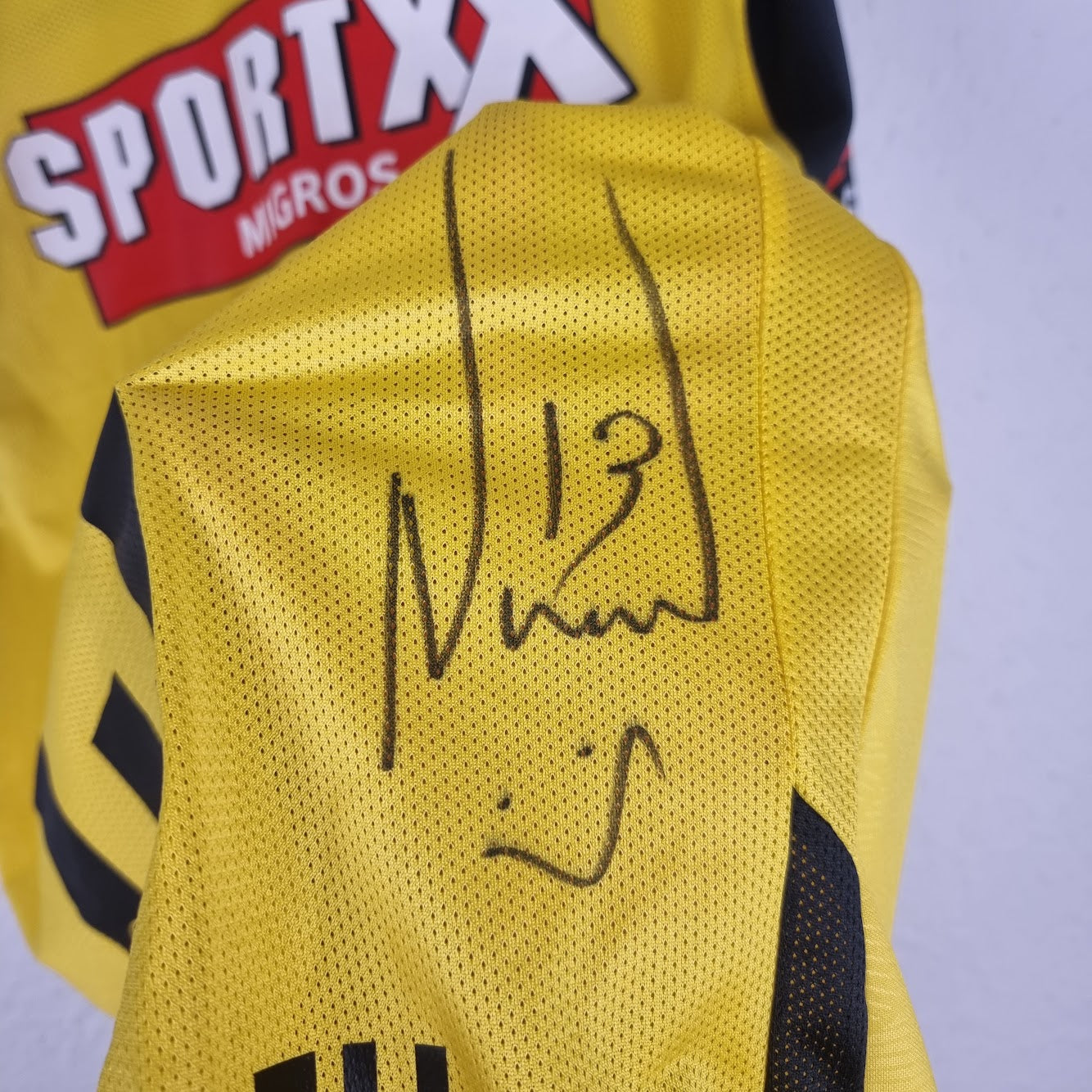 Trikot - BSC Young Boys - Moumi Ngamaleu - 2020/2021 - M - Heim - matchworn