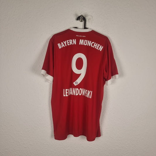 Jersey - FC Bayern Munich - Robert Lewandowski - 2017/2018 - L - Home