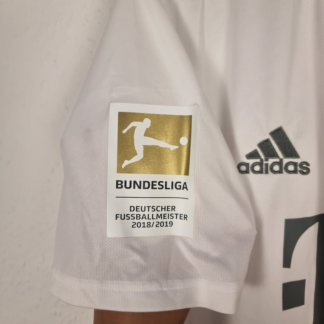 Jersey - FC Bayern Munich - Serge Gnabry - 2019/2020 - XL - Away - New