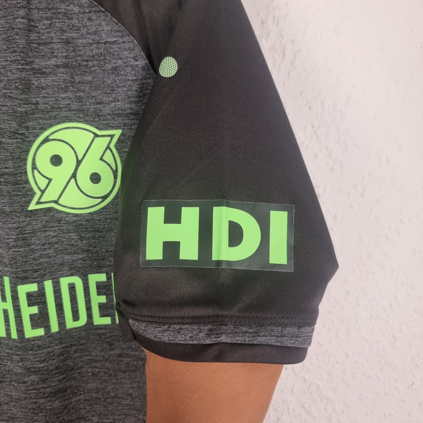 Trikot - Hannover 96 - 2018/2019 - M - Auswärts