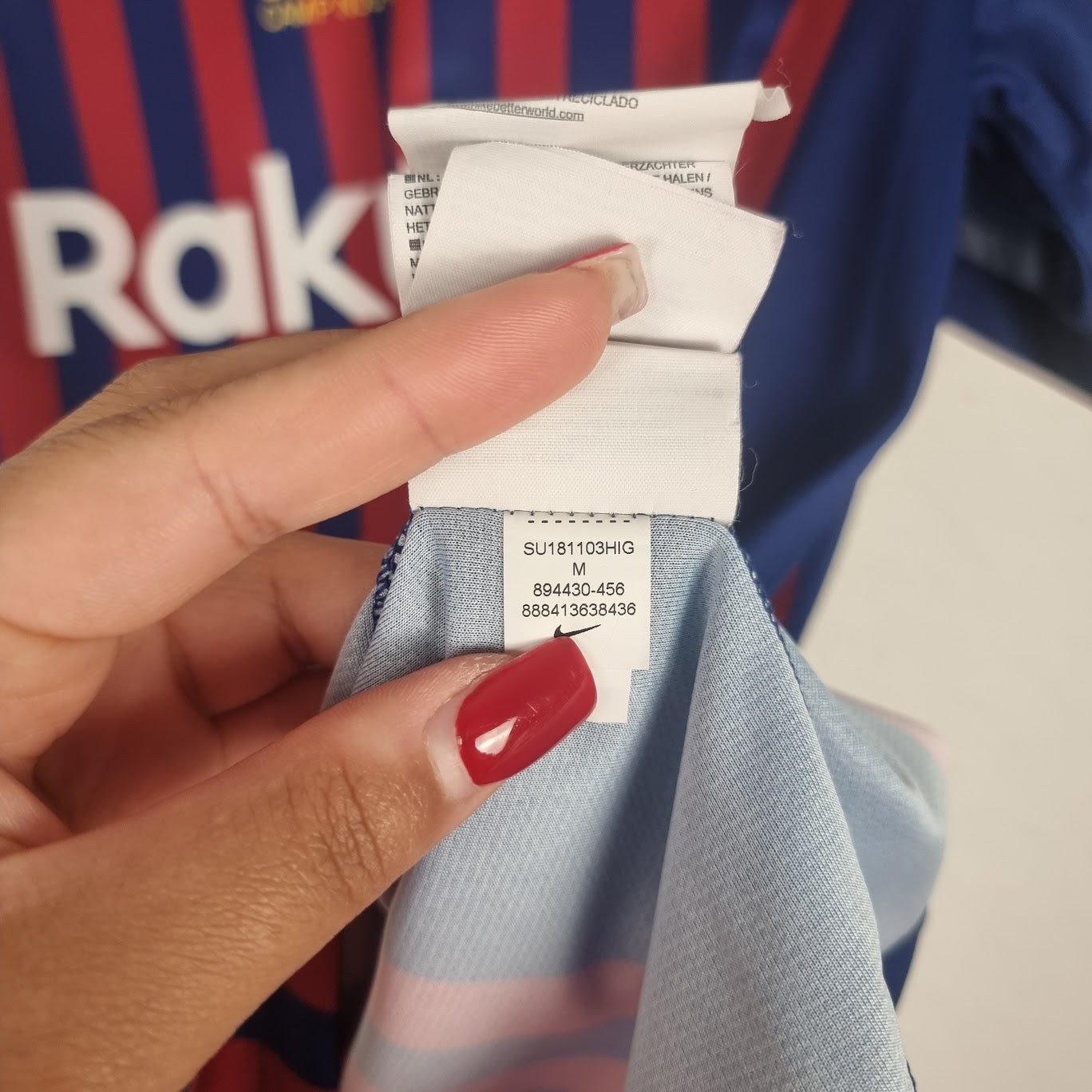 Trikot - FC Barcelona - Andrés Iniesta - 2017/2018 - M - Sonder