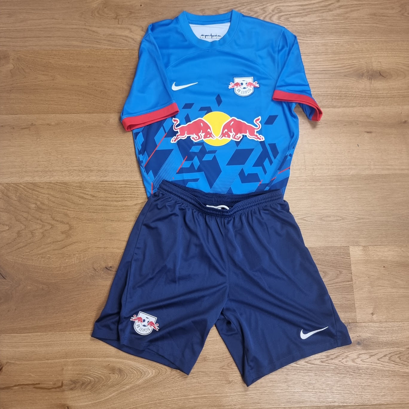 Trikot mit Hose - RB Leipzig - 2023/2024 - S - Drittes