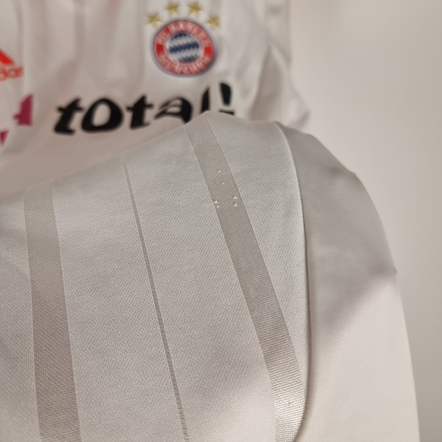 Trikot - FC Bayern München - Arjen Robben - 2012/2013 - L - Auswärts