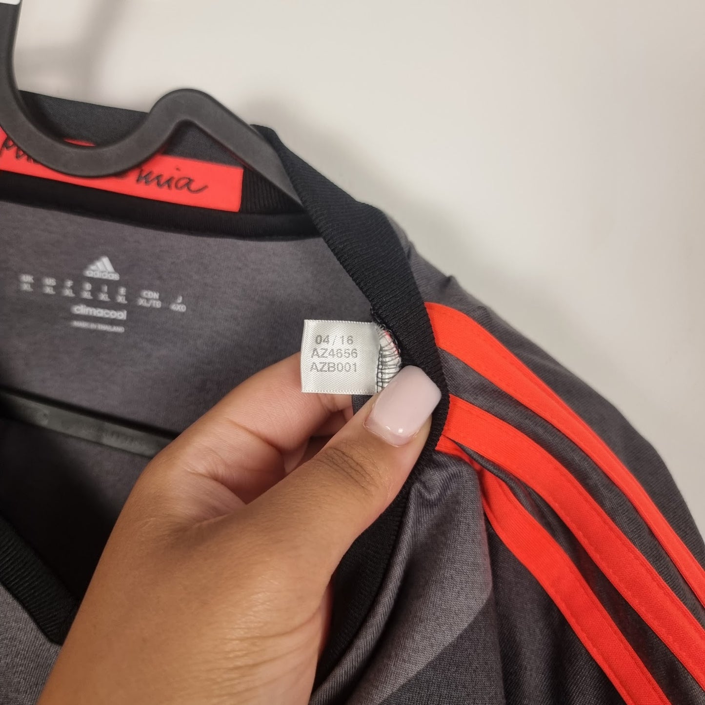 Trikot - FC Bayern München - Thomas Müller - 2016/2017 - XL - Auswärts