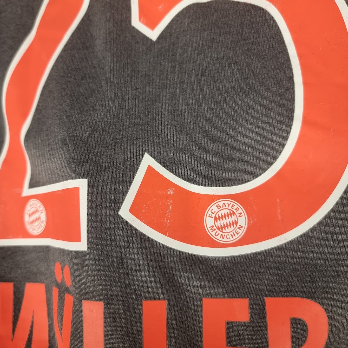 Trikot - FC Bayern München - Thomas Müller - 2016/2017 - XL - Auswärts