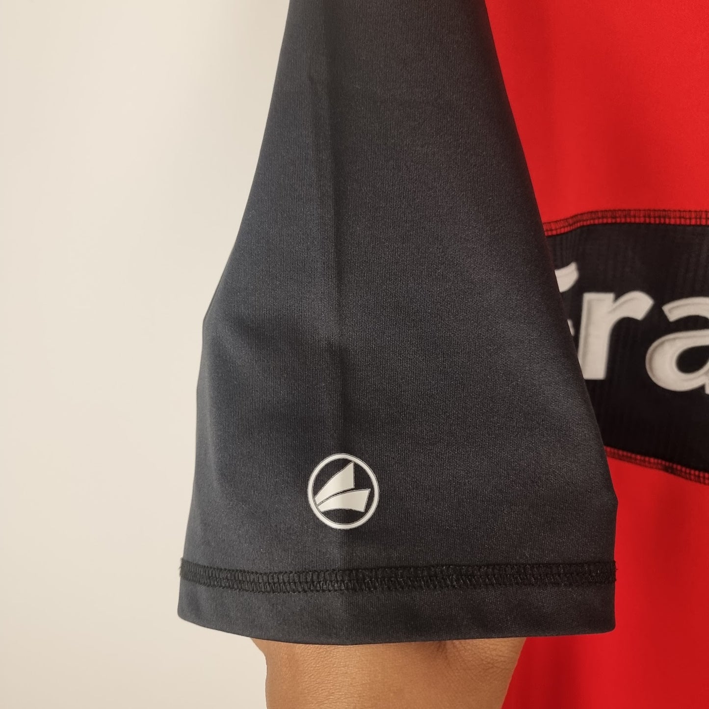 Trikot - Eintracht Frankfurt - 2009/2010 - L - Heim