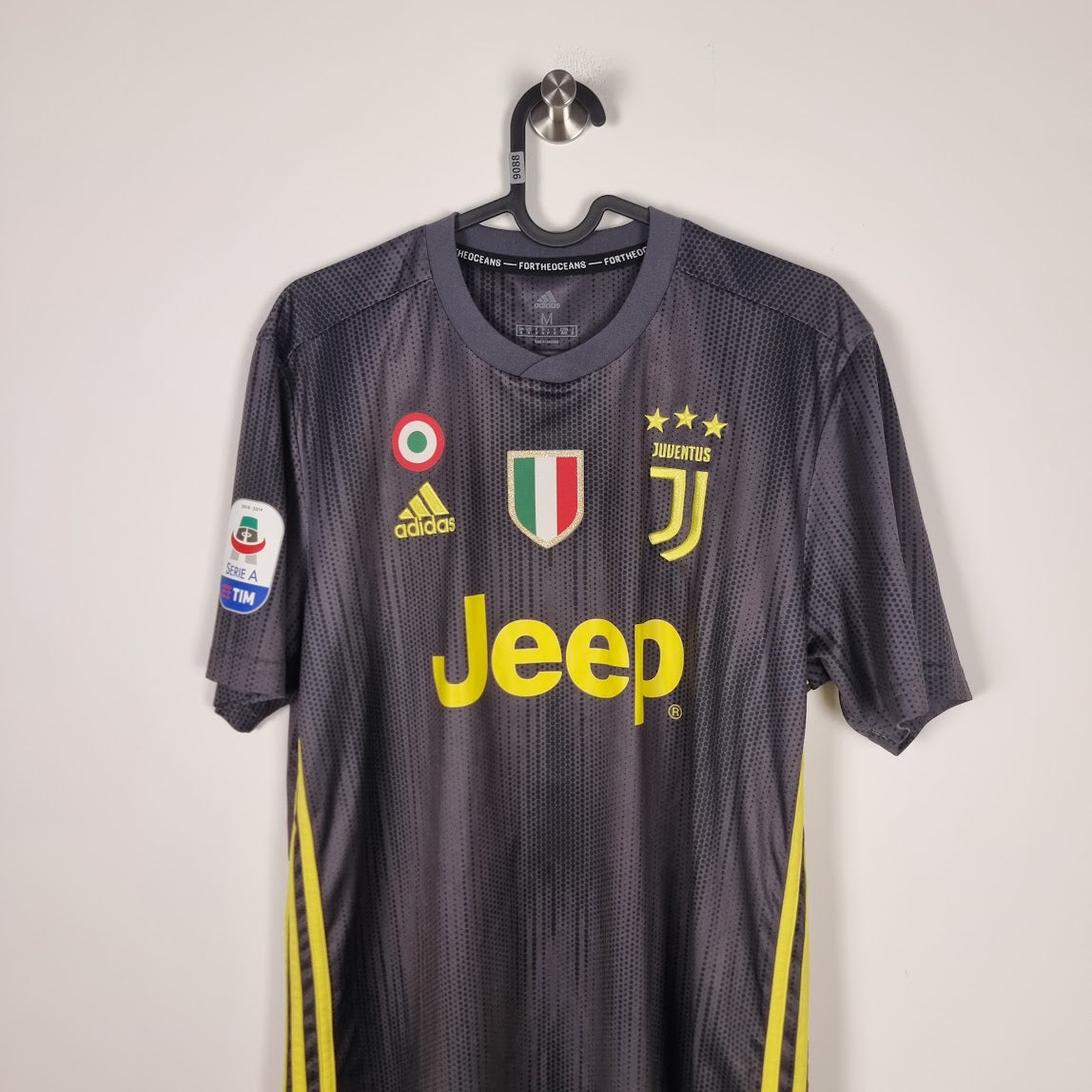 Trikot - Juventus - Cristiano Ronaldo - 2018/2019 - M - Drittes
