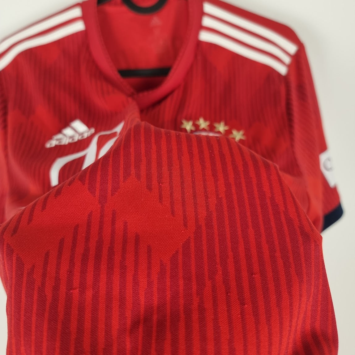 Trikot - FC Bayern München - James Rodríguez - 2018/2019 - M - Heim