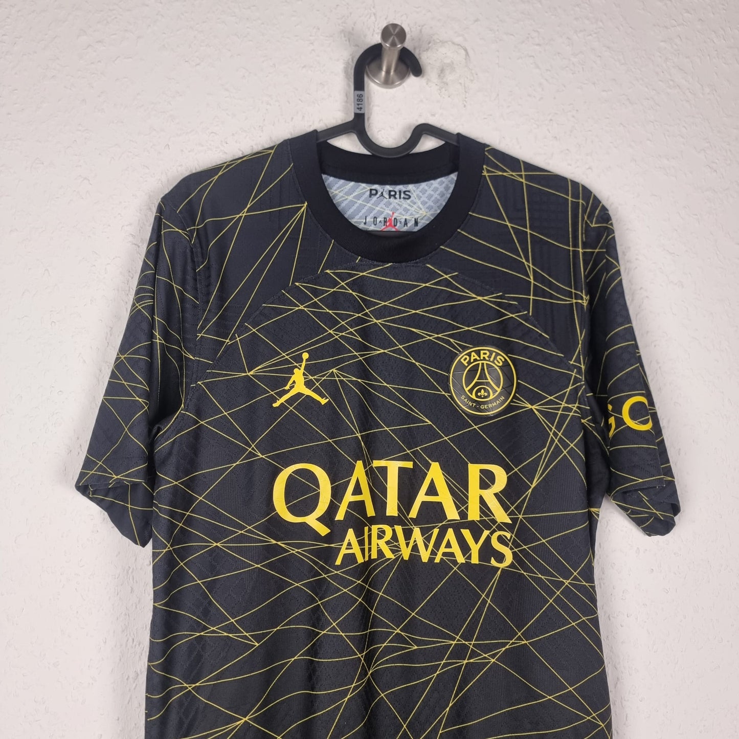 Trikot - Paris Saint-Germain (PSG) - Nuno Mendes - 2023/2024 - S - Viertes