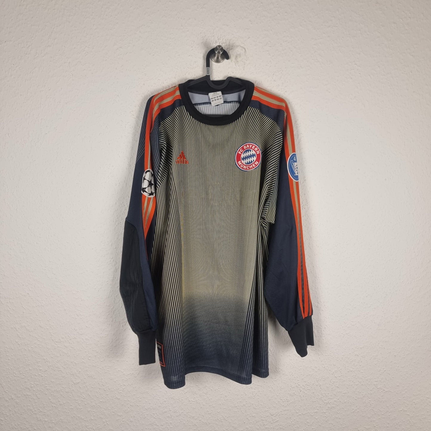 Jersey - FC Bayern Munich - Oliver Kahn - 2001/2002 - XL - Goalkeeper - Player Issue