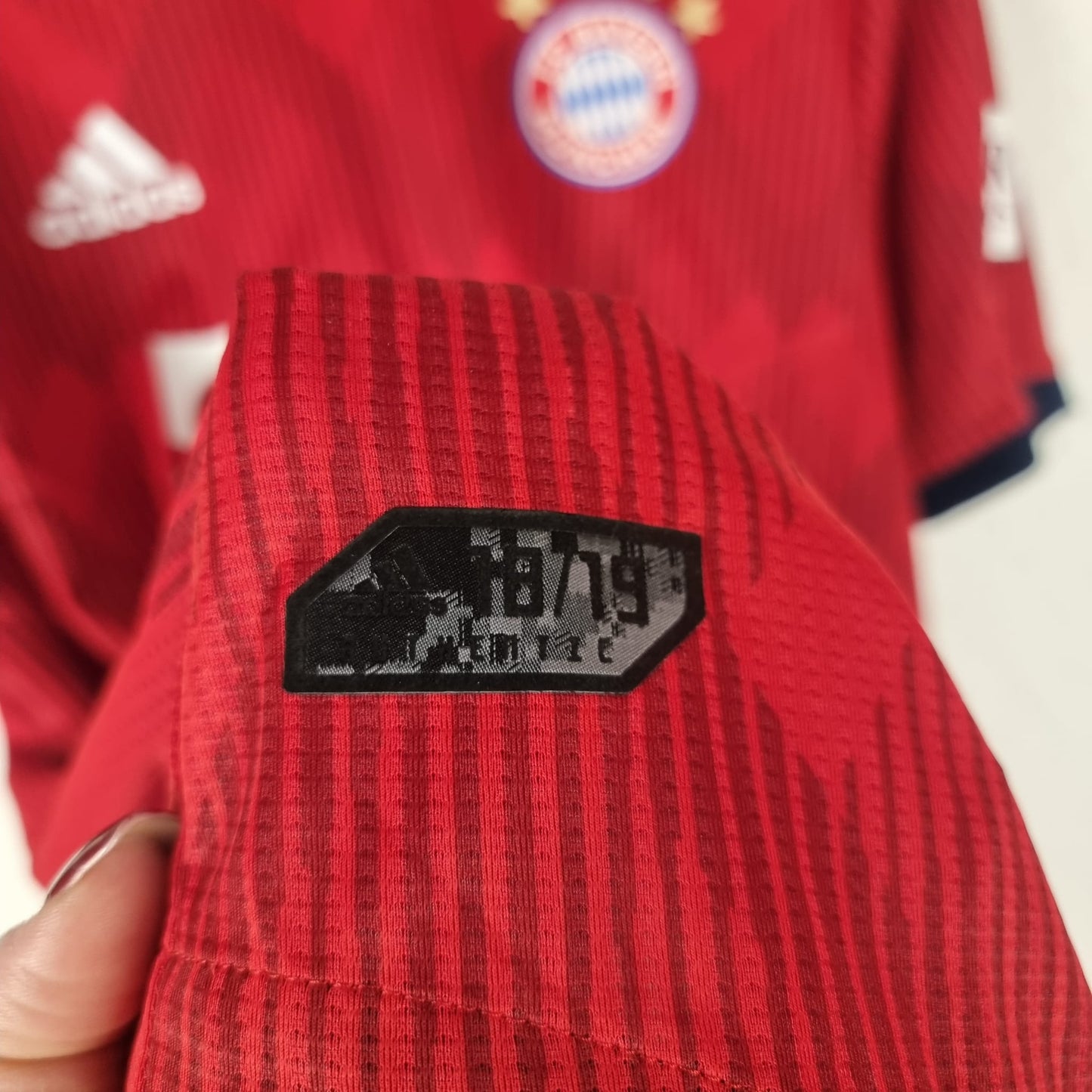 Jersey - FC Bayern Munich - Juan Bernat - 2018/2019 - Size 6 - Home - Player Issue
