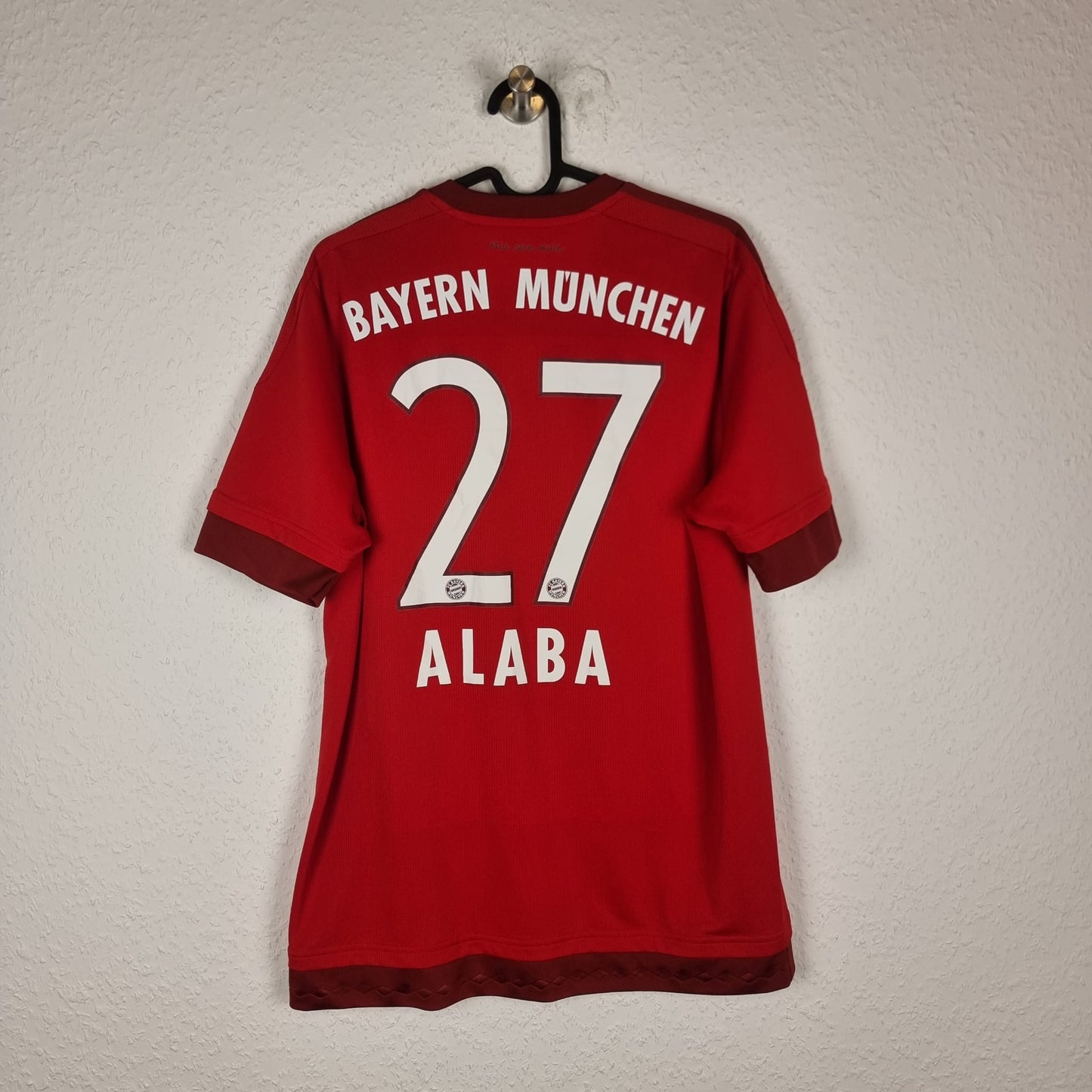 Trikot mit Hose - Bayern München - David Alaba - M - Heim