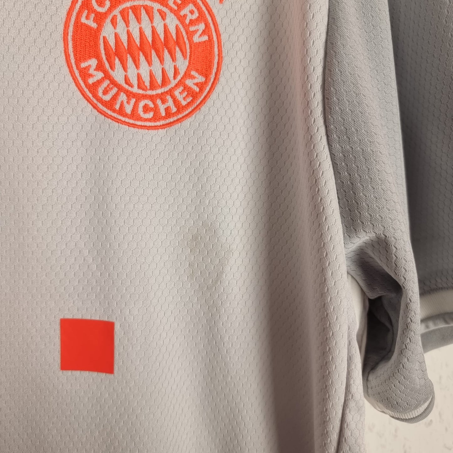 Jersey - FC Bayern Munich - Robert Lewandowski - 2020/2021 - L - Away