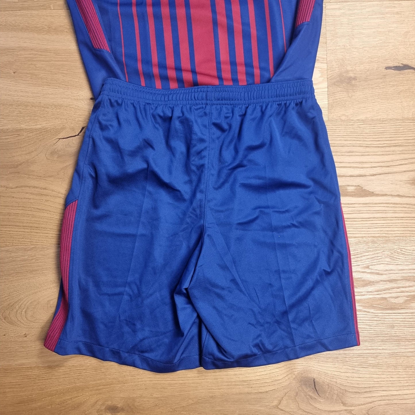Trikot mit Hose - FC Barcelona - Lionel Messi - 2017/2018 - S - Heim