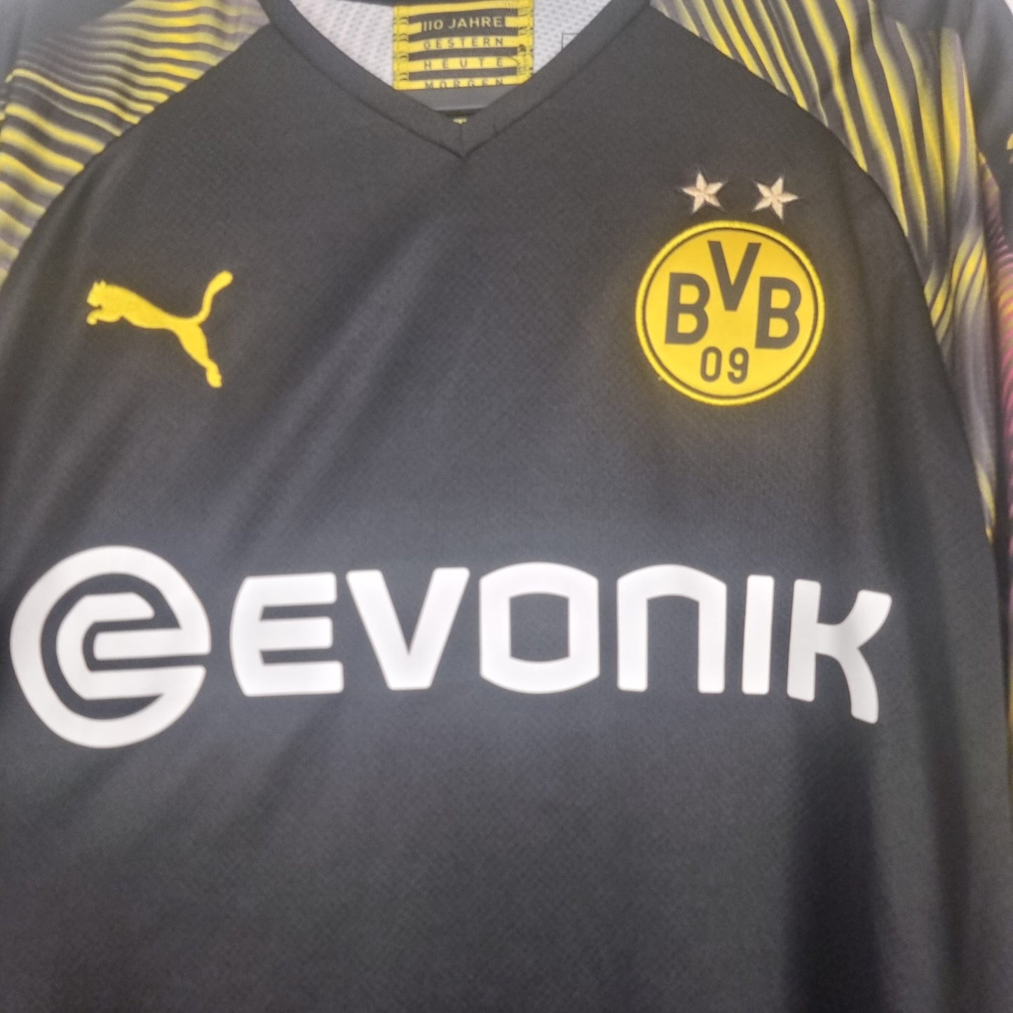 Torwarttrikot mit Hose und Stutzen - Borussia Dortmund - Roman Bürki - 2019/2020 - L - Heim